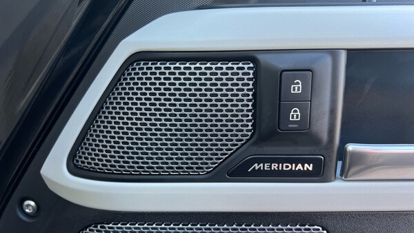 Used Land Rover Defender 2024 for sale - 76040491: Photo 24