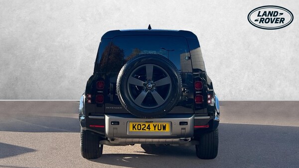 Used Land Rover Defender 2024 for sale - 76040491: Photo 6
