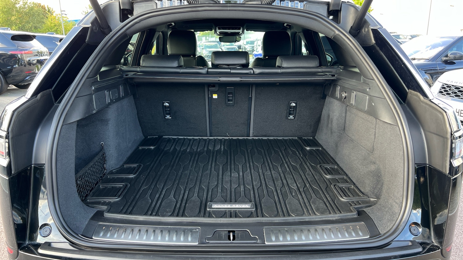 Used Land Rover Range Rover Velar 2025 for sale - 74432674: Photo 10