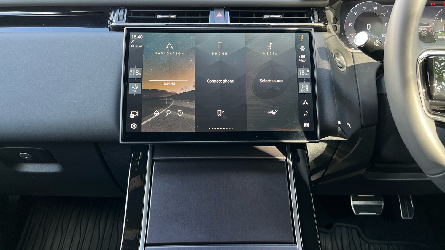 Used Land Rover Range Rover Velar 2025 for sale - 74432674: Photo 14