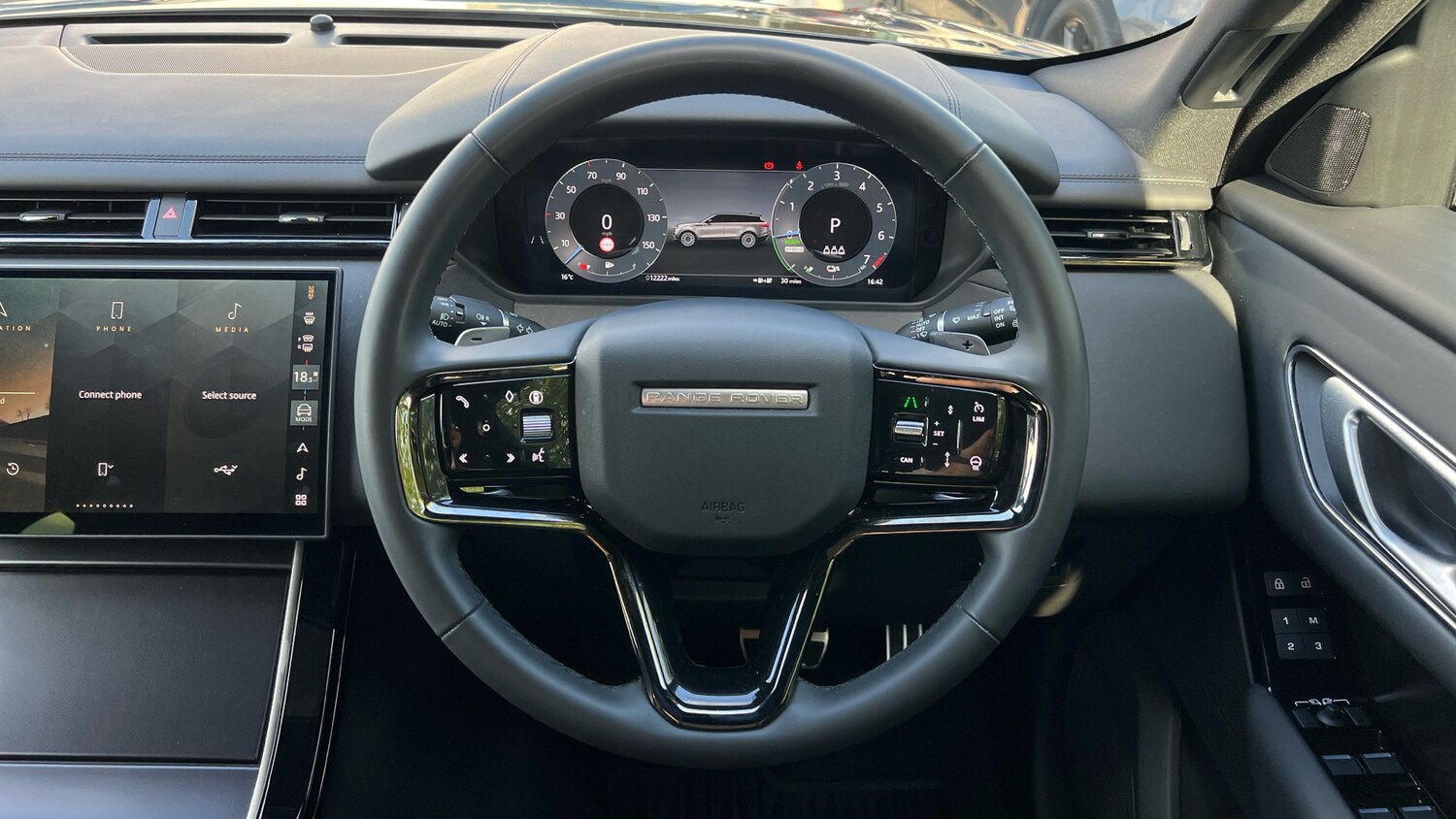 Used Land Rover Range Rover Velar 2025 for sale - 74432674: Photo 15