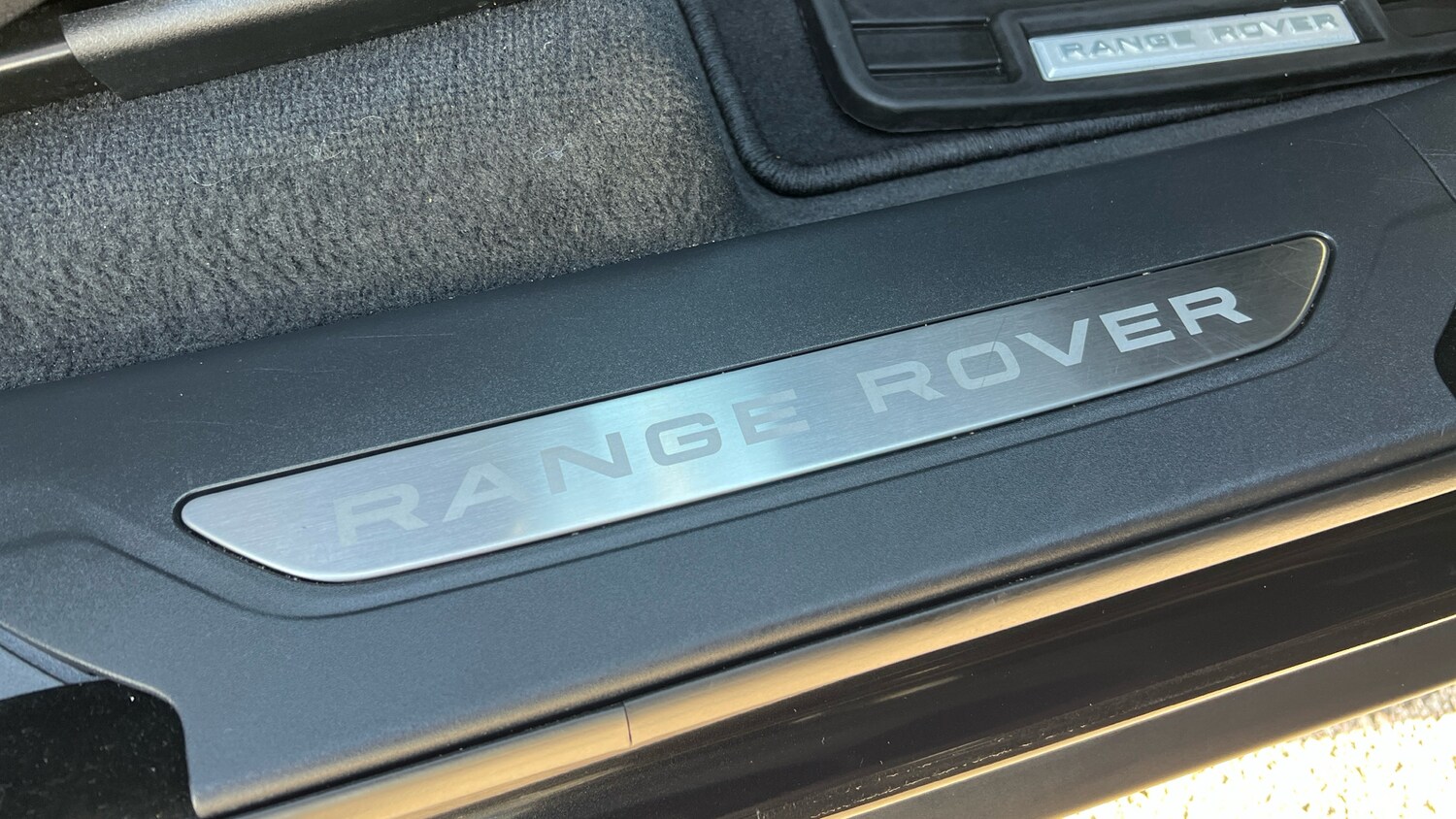 Used Land Rover Range Rover Velar 2025 for sale - 74432674: Photo 21