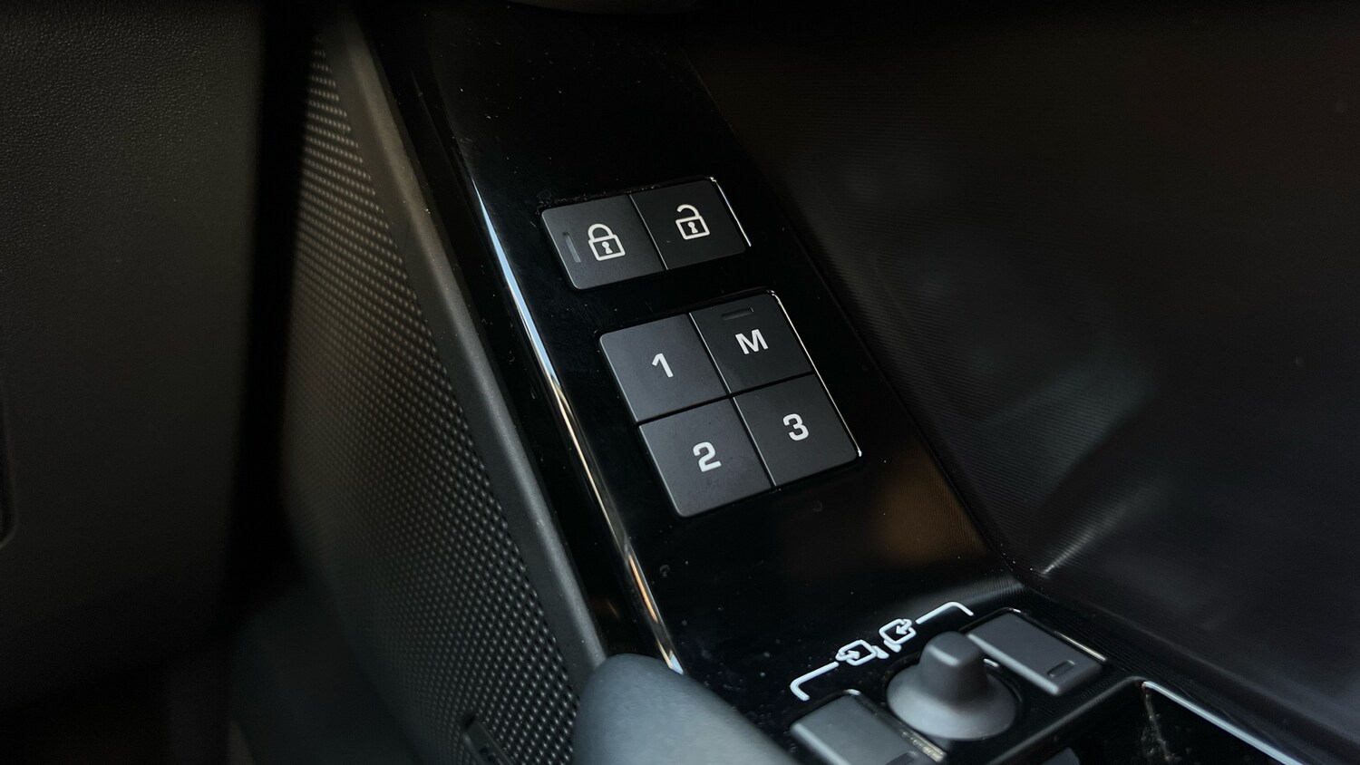 Used Land Rover Range Rover Velar 2025 for sale - 74432674: Photo 23