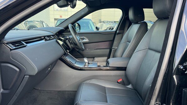 Used Land Rover Range Rover Velar 2025 for sale - 74432674: Photo 3