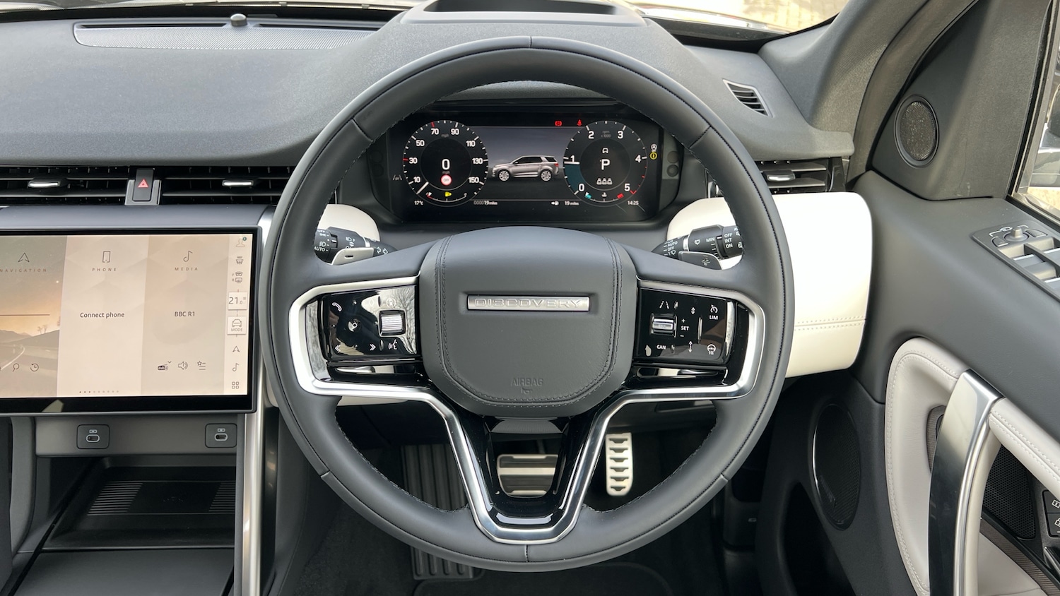 Used Land Rover Discovery Sport for sale - 77990417: Photo 15