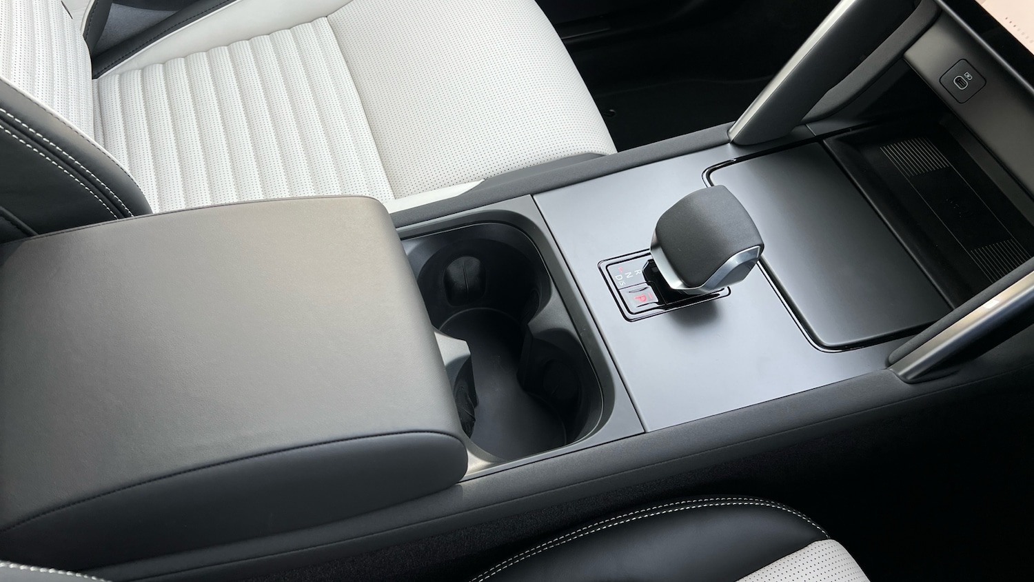 Used Land Rover Discovery Sport for sale - 77990417: Photo 24