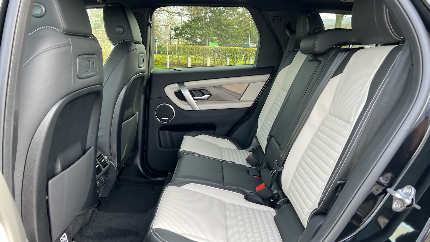 Used Land Rover Discovery Sport for sale - 77990417: Photo 4