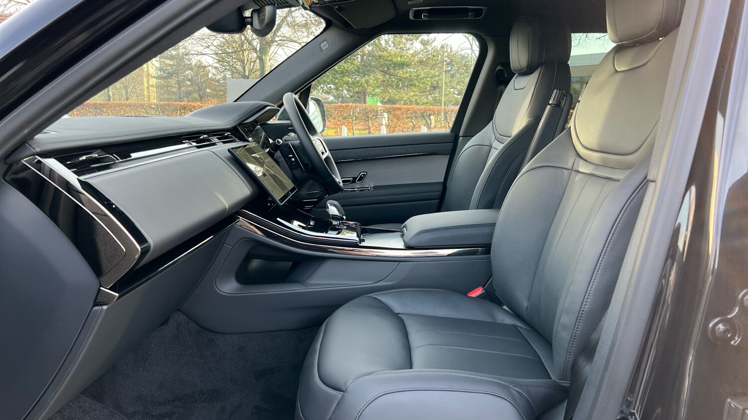 Used Land Rover Range Rover Sport 2025 for sale - 77610407: Photo 3