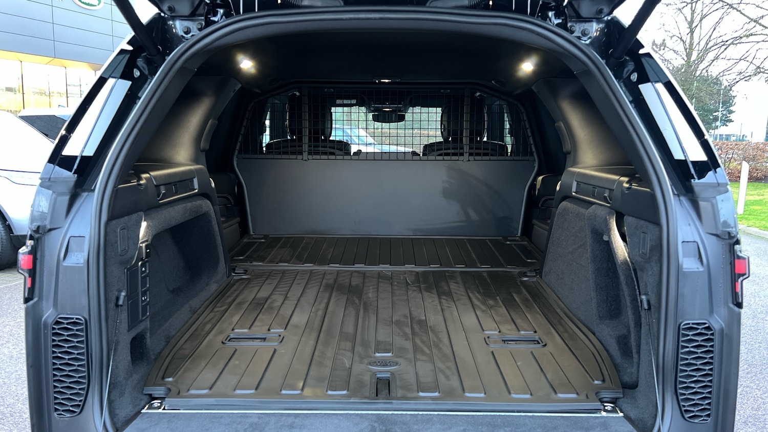 Used Land Rover Discovery for sale - 76884723: Photo 10