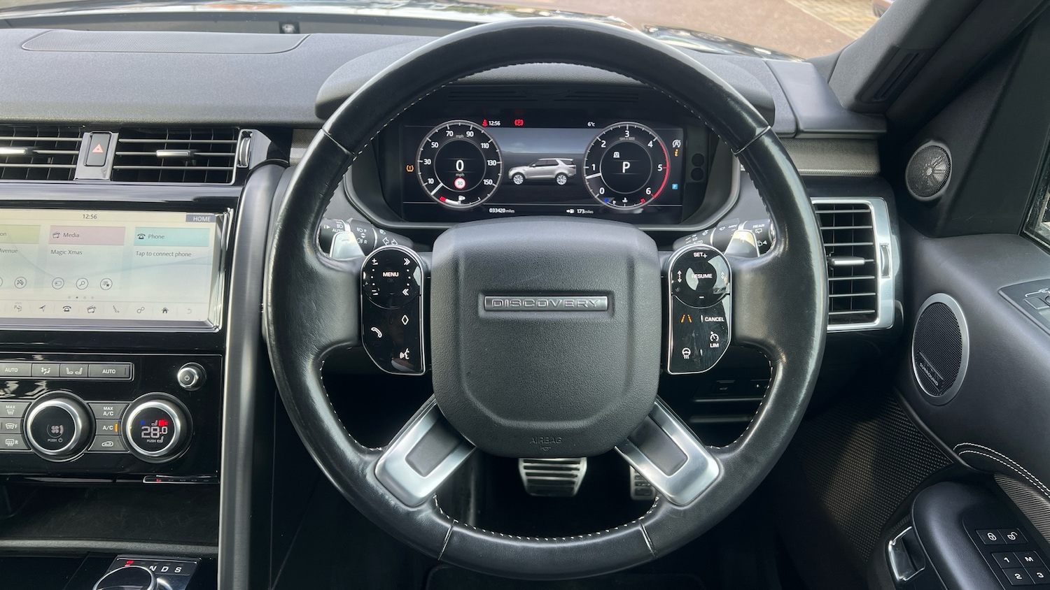 Used Land Rover Discovery 2018 for sale - 76836826: Photo 15