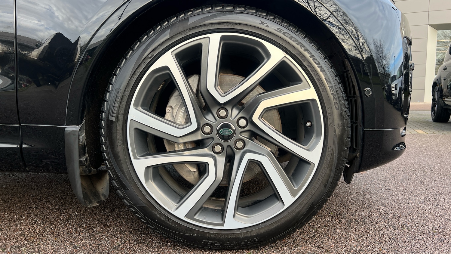 Used Land Rover Discovery 2018 for sale - 76836826: Photo 8