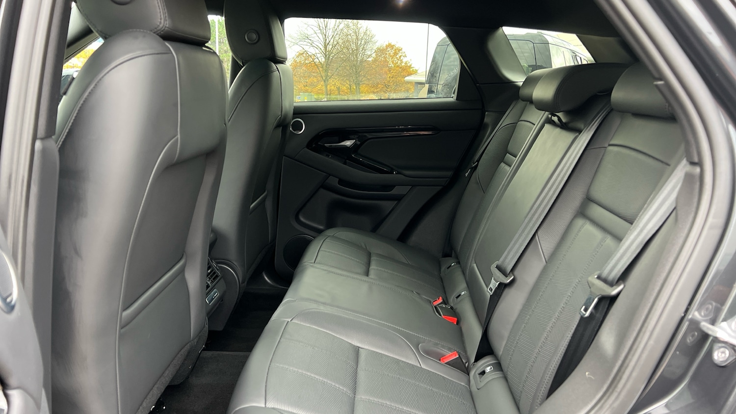 Used Land Rover Range Rover Evoque 2023 for sale - 77189180: Photo 4