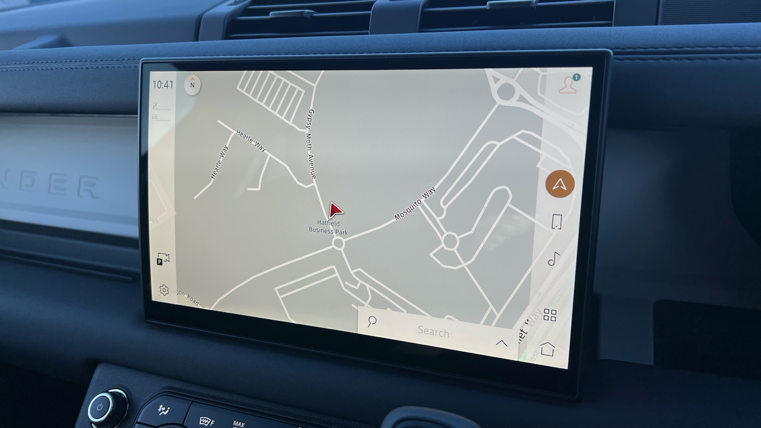 Used Land Rover Defender 2025 for sale - 77201400: Photo 11