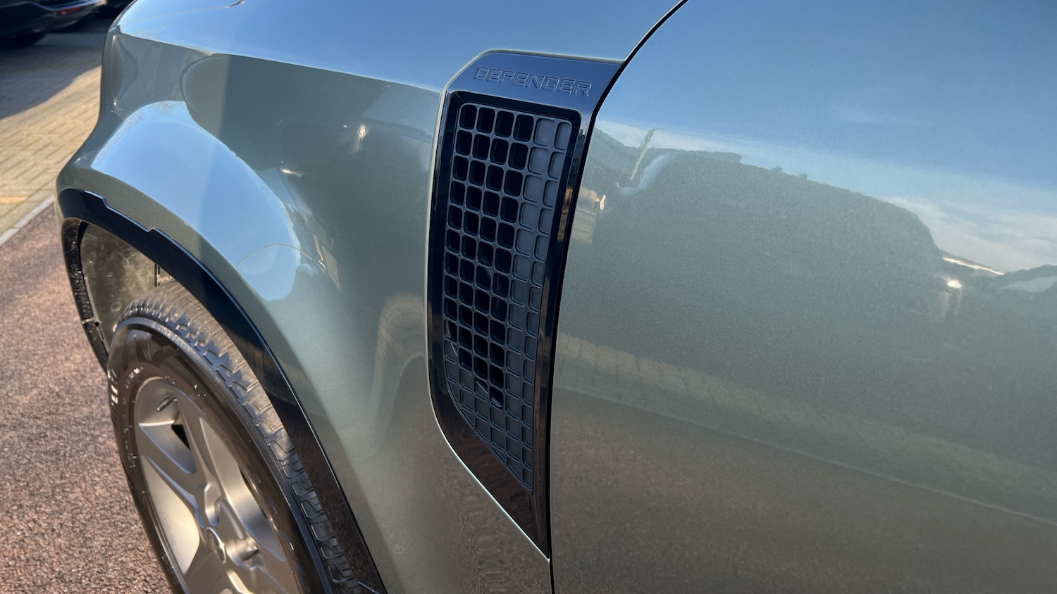 Used Land Rover Defender 2025 for sale - 77201400: Photo 20