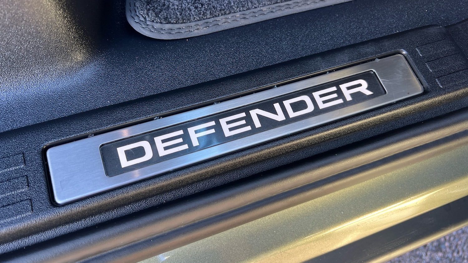 Used Land Rover Defender 2025 for sale - 77201400: Photo 22