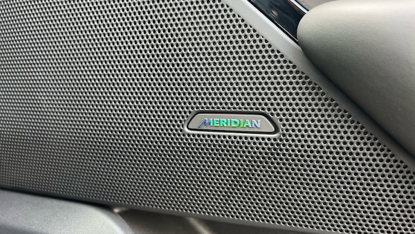 Used Land Rover Range Rover Velar 2025 for sale - 75656310: Photo 17