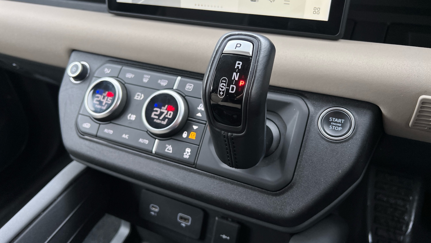 Used Land Rover Defender 2022 for sale - 77452959: Photo 13