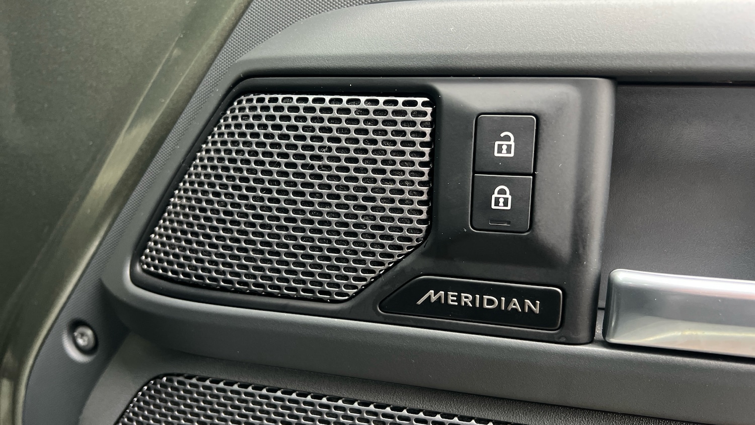 Used Land Rover Defender 2022 for sale - 77452959: Photo 25