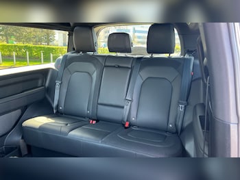 Used Land Rover Defender 2023 for sale - 79198307: Photo