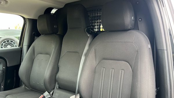 Used Land Rover Defender 2022 for sale - 76237326: Photo 4