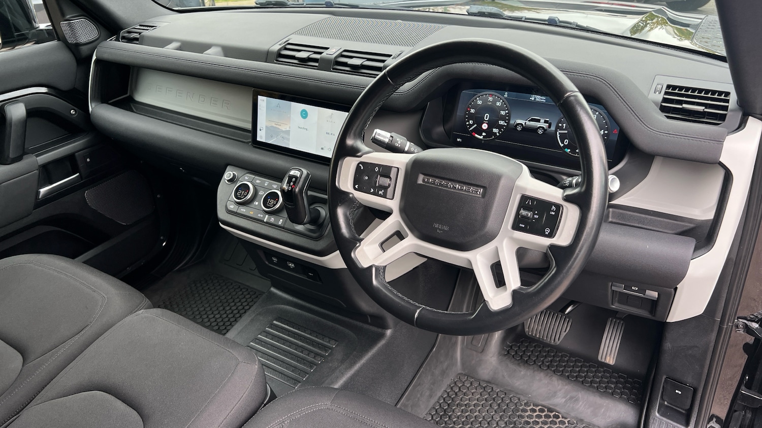 Used Land Rover Defender 2022 for sale - 76237326: Photo 9