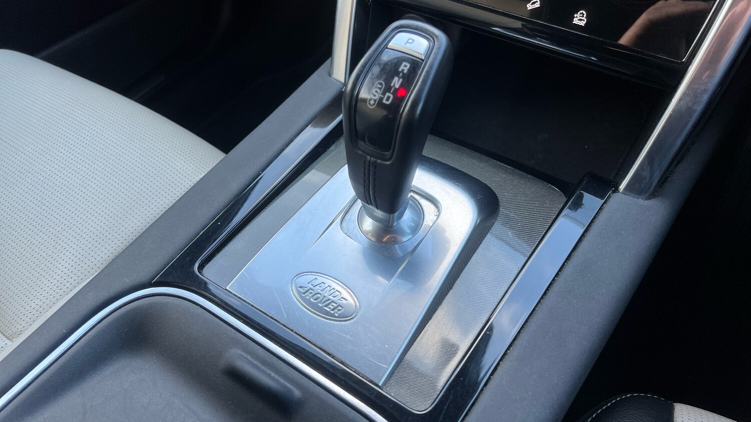 Used Land Rover Discovery Sport 2019 for sale - 77610417: Photo 13