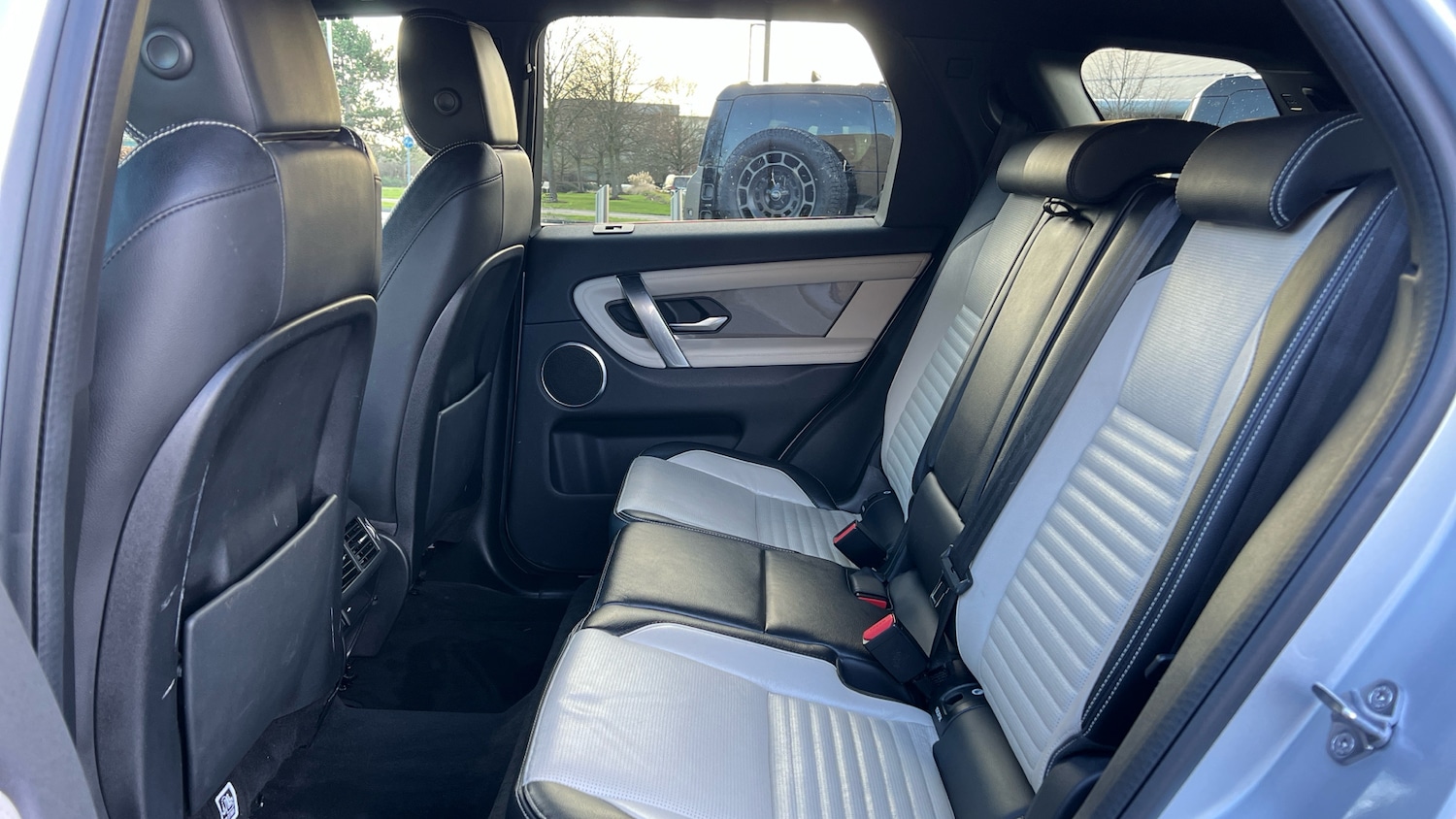 Used Land Rover Discovery Sport 2019 for sale - 77610417: Photo 4