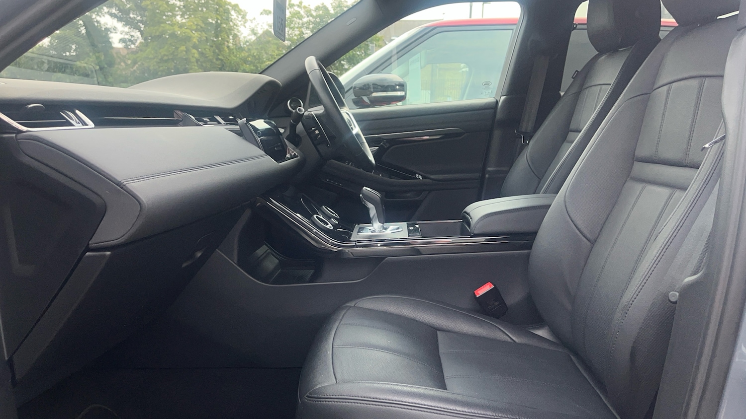 Used Land Rover Range Rover Evoque 2023 for sale - 77465917: Photo 3