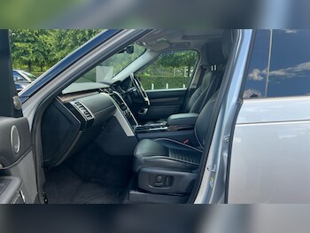 Used Land Rover Discovery 2019 for sale - 78976056: Photo