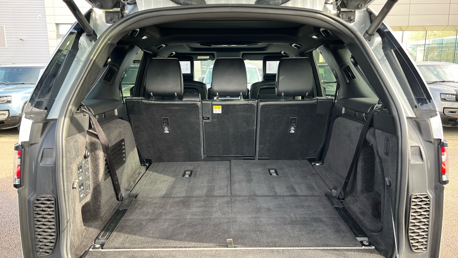 Used Land Rover Discovery 2019 for sale - 77668232: Photo 10