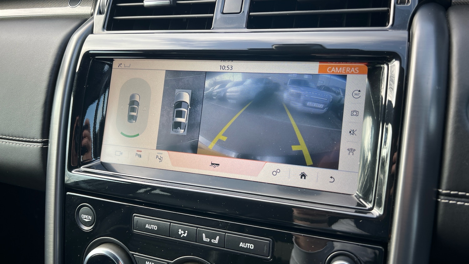 Used Land Rover Discovery 2019 for sale - 77668232: Photo 12