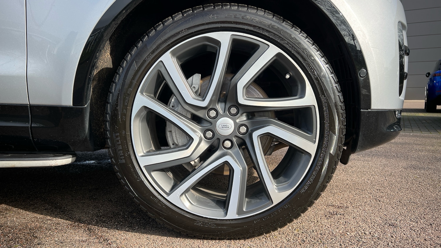 Used Land Rover Discovery 2019 for sale - 77668232: Photo 8