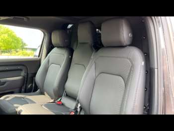 Used Land Rover Defender 2024 for sale - 75113751: Photo