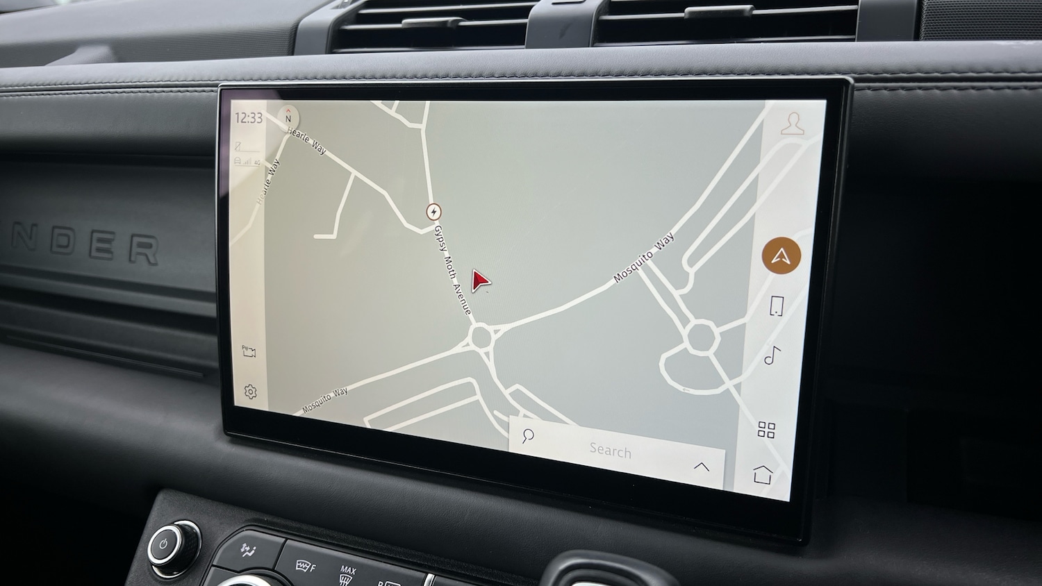 Used Land Rover Defender 2022 for sale - 77610425: Photo 11