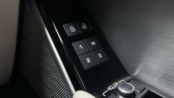 Used Land Rover Range Rover Velar 2021 for sale - 76257886: Photo 23