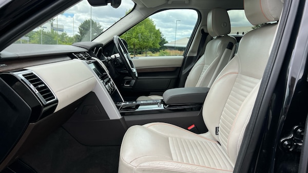 Used Land Rover Discovery 2017 for sale - 76149117: Photo 3