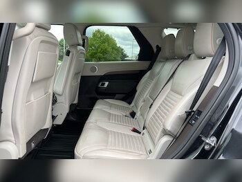 Used Land Rover Discovery 2017 for sale - 76149117: Photo 4