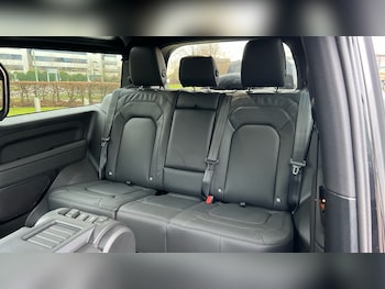 Used Land Rover Defender 2026 for sale - 77173270: Photo