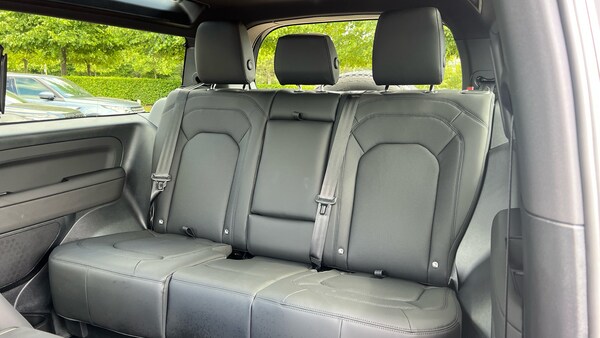 Used Land Rover Defender for sale - 75049021: Photo 4