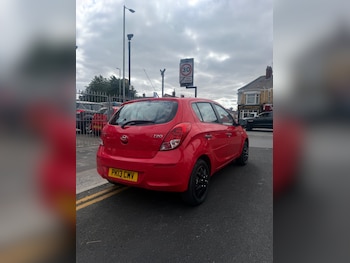 Used Hyundai i20 2013 for sale - 79536609: Photo