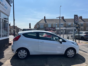 Used Ford Fiesta 2012 for sale - 79307869: Photo