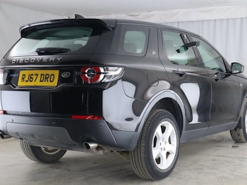 Used Land Rover Discovery Sport 2017 for sale - 79108583: Photo