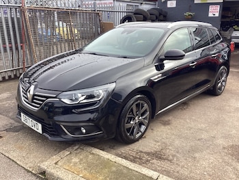 Used Renault Megane 2017 for sale - 76176217: Photo 3