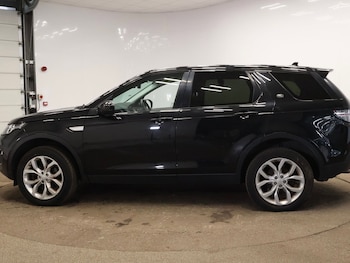 Used Land Rover Discovery Sport 2016 for sale - 79238185: Photo