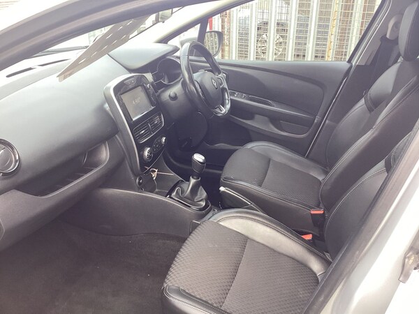 Used Renault Clio 2018 for sale - 76100021: Photo 11