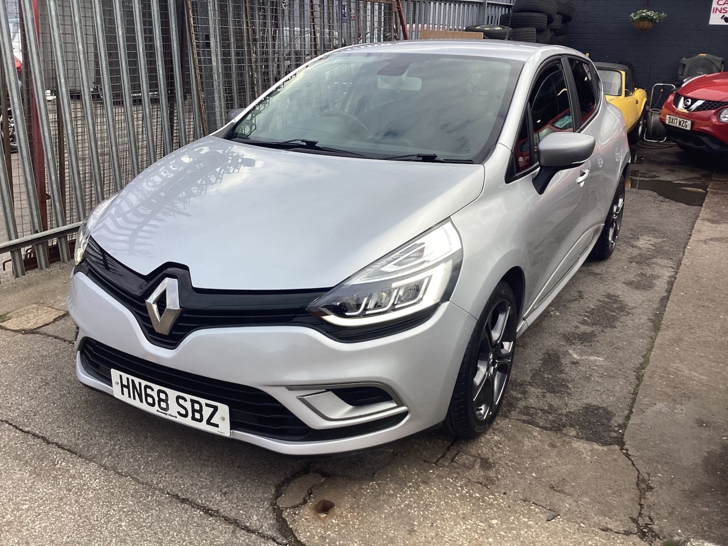 Used Renault Clio 2018 for sale - 76100021: Photo 2
