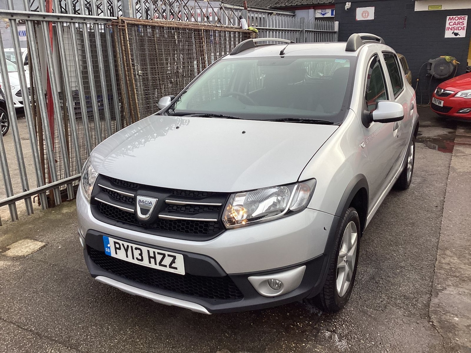 Used Dacia Sandero Stepway 2013 for sale - 77092861: Photo 6
