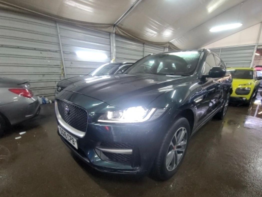 Used Jaguar F-Pace 2016 for sale - 77393037: Photo 2