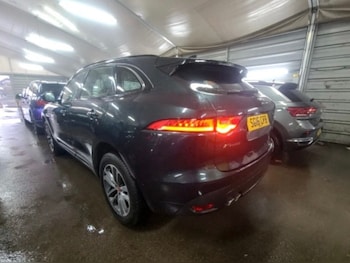 Used Jaguar F-Pace 2016 for sale - 77393037: Photo