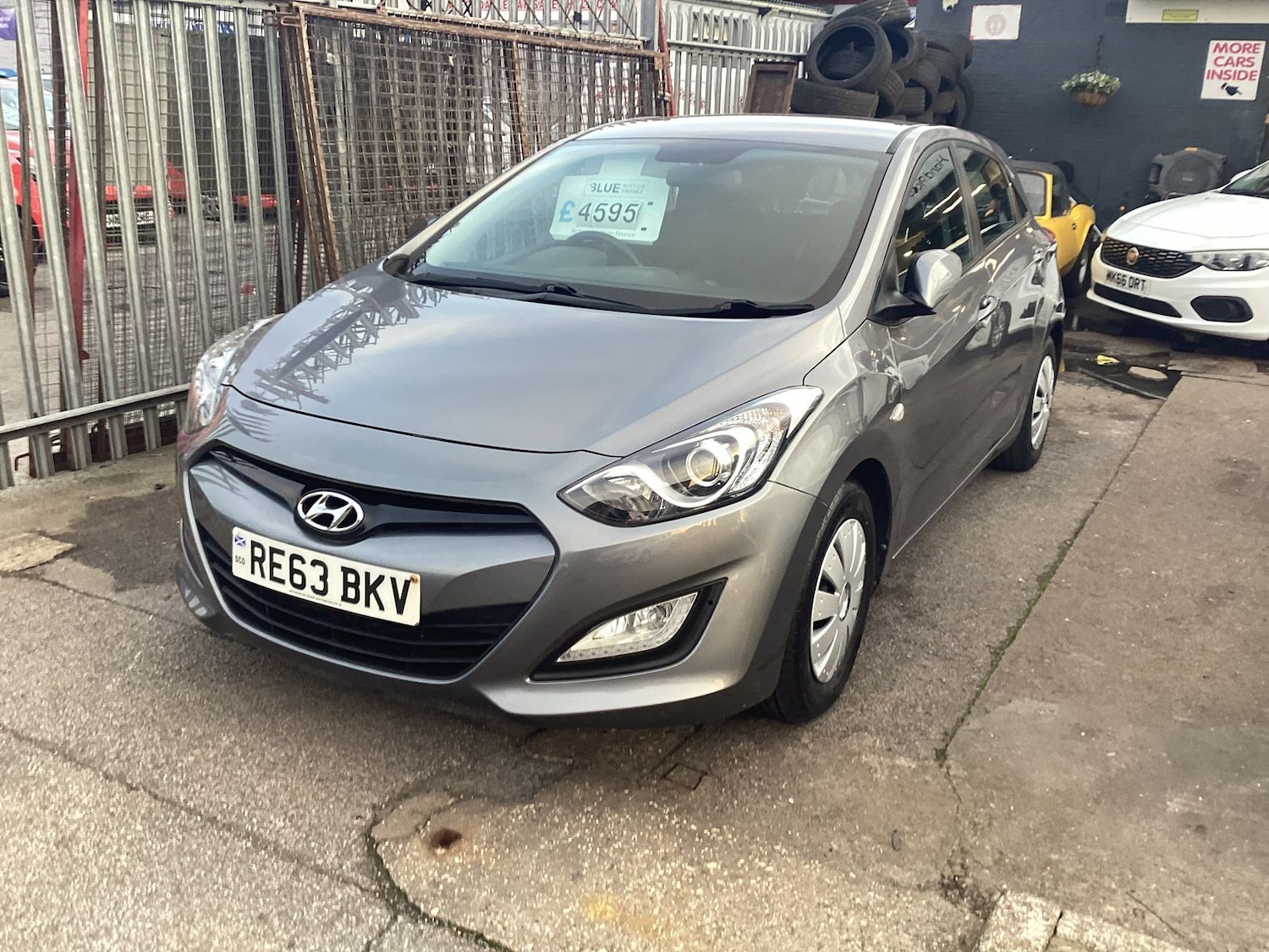 Used Hyundai i30 2013 for sale - 77092831: Photo 2